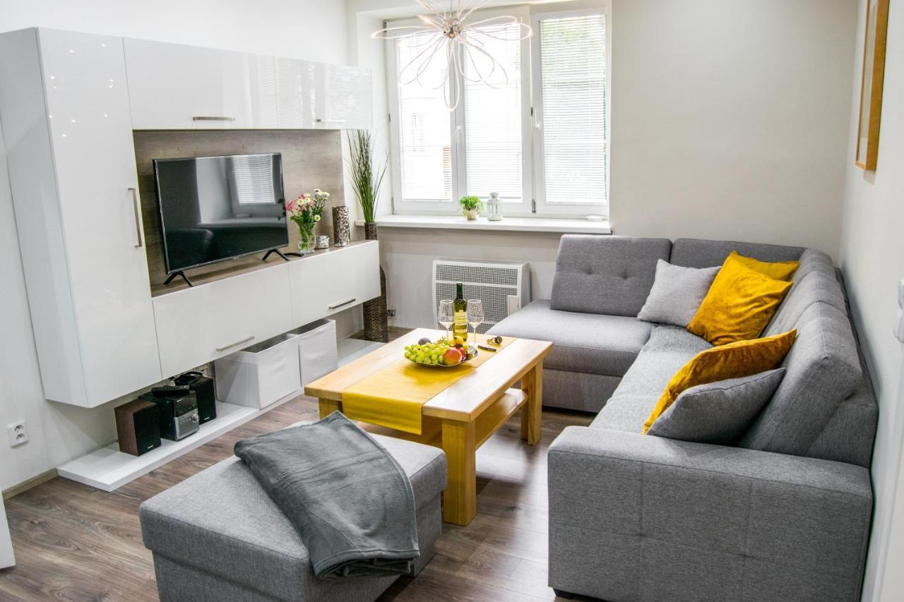 Apartment In Downtown Olomouc Ngoại thất bức ảnh